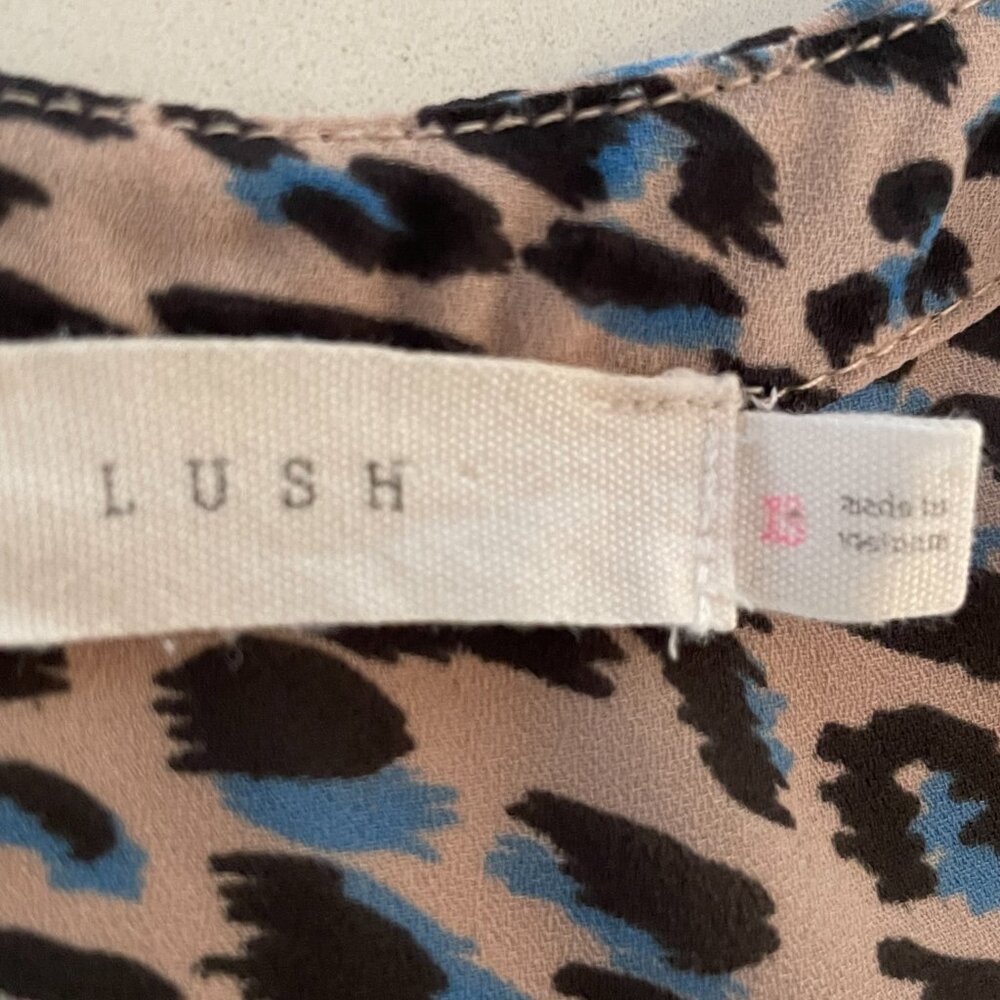 Lush Cheetah Print Sleeveless High Low Blouse,‎ V-Neck, Pink and Blue, Size XS - Picture 5 of 8